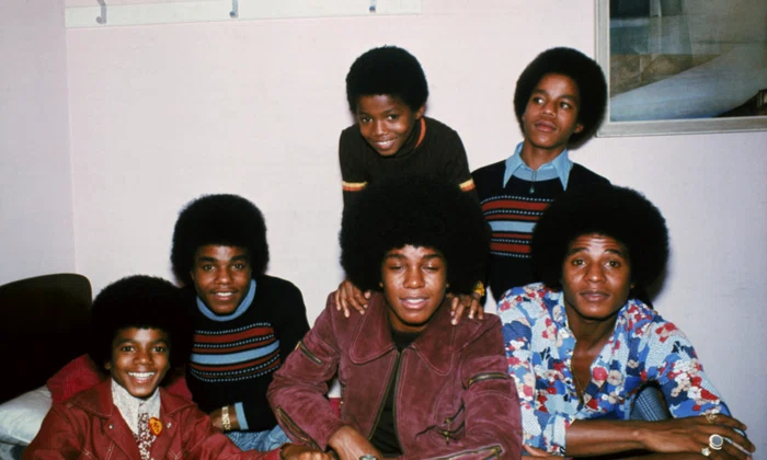 Frații Jackson, Jackie, Tito, Jermaine, Marlon, Michael și Randy la Londra, octombrie 1972, GettyImages jpg
