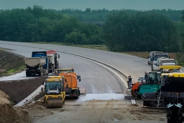 Ungurii se apropie cu o șosea de mare viteză de România. Punct de legătură important la granița de Nord-Vest