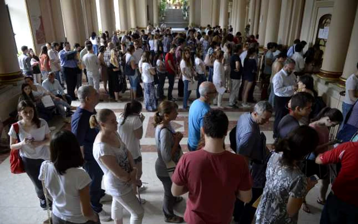 Înscrierile pentru admiterea la facultate, în plină desfășurare FOTO: arhiva/Mediafax
