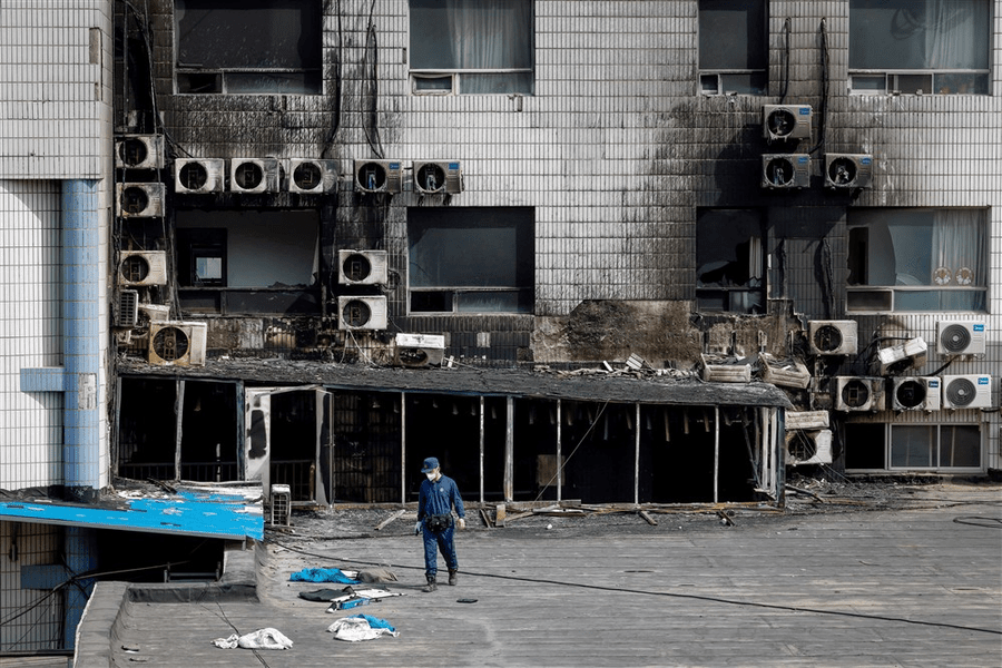 29 de morţi după un incendiu produs într-un spital din Beijing. Directorul instituției a fost arestat FOTO, VIDEO