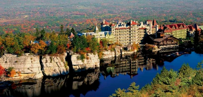 Hotelul Mohonk Mountain House, inspiraţia filmului „The Shining”