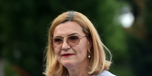 elisabeta lipa facebook jpeg