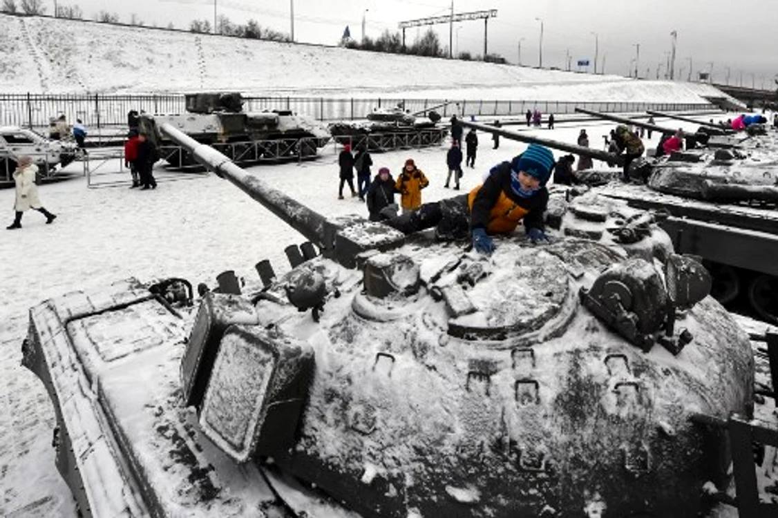 Expoziția a fost supranumită „Lecții neînvățate ale fascismului” Foto: Olga MALTSEVA / AFP