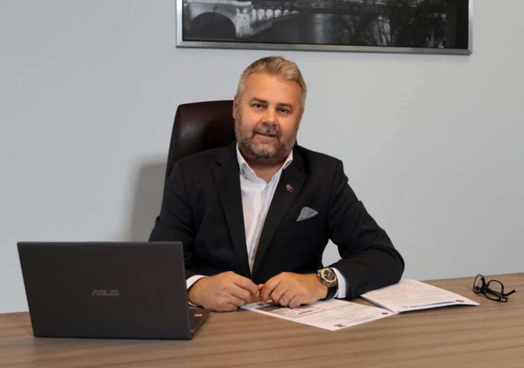 Flavius Cladoveanu, primul "bugetar de lux" care şi-a redus singur salariul. FOTO: Incetrans