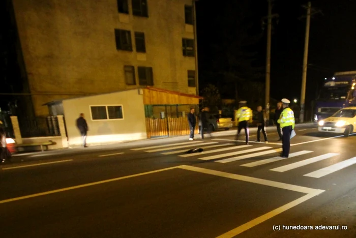 Accidentul s-a petrecut pe o trecere de pietoni. FOTO: ARHIVĂ.