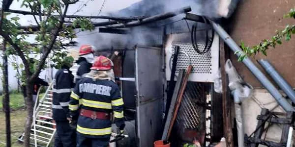 incendiu FOTO ISU Mehedinţi 