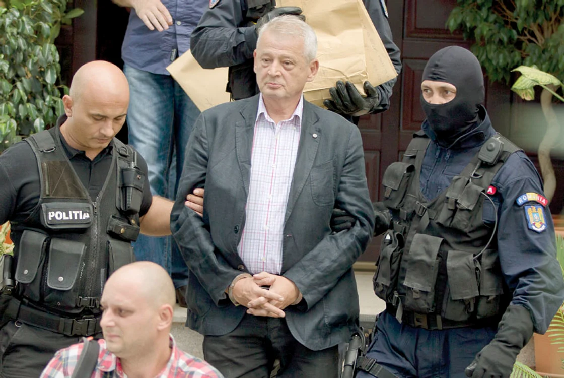 
    Click! vi-i prezintă pe edilii capitalelor de judeţ care au probleme cu legea. Unii sunt deja condamnaţi, alţii judecaţi sau anchetaţi Foto Click!/Mediafax  