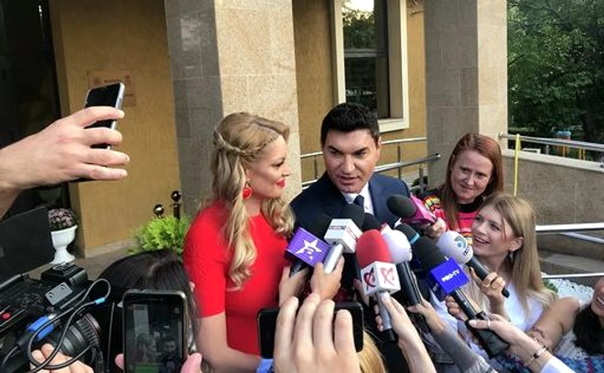 Unde vor pleca Valentina Pelinel și Cristi Borcea, după ce s-au căsătorit civil Foto: Click!