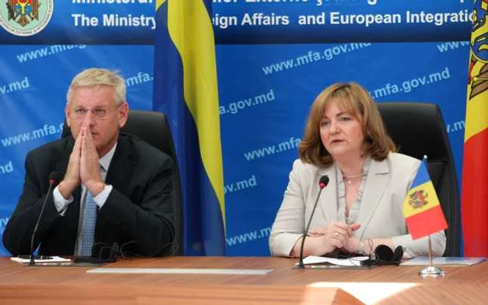 Ministrul de Externe al Suediei Carl Bildt a fost astăzi într-o vizită de lucru la Chişinău, la invitaţia omologului său moldovean, Natalia Gherman Foto: Tudor Iovu