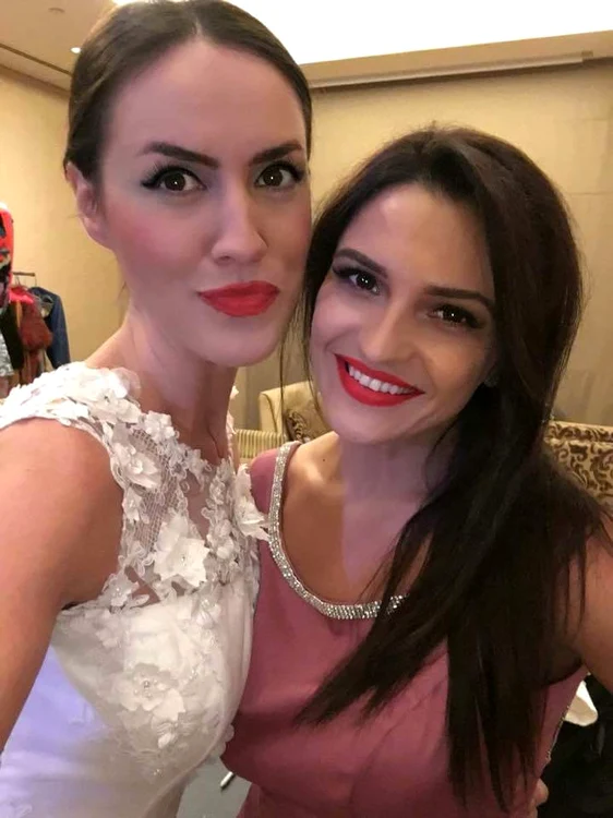 Andreea Dogaru, alături de unul dintre modele sale