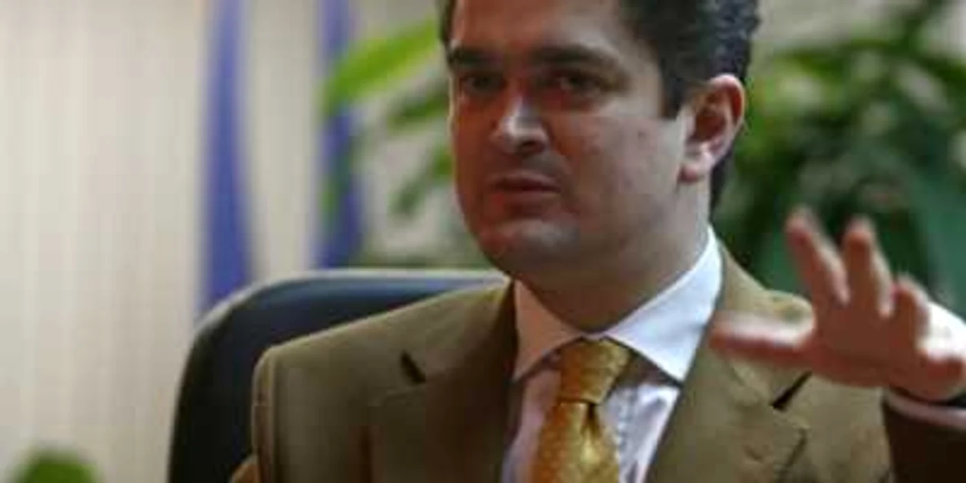 Paleologu vrea referendum pentru clădirile înalte