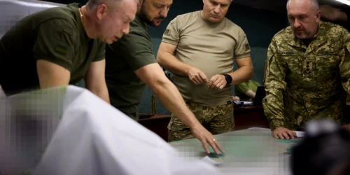 Zelenski pe frontul de est langa Bahmut FOTO president gov ua jpeg