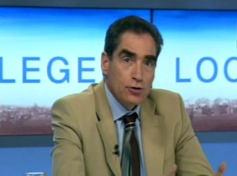 
    Petre Roman ştie să se menţină veşnic tânăr. (captură Realitatea TV)  