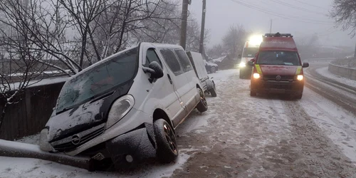 accident microbuz iasi foto Iasi tv life jpg