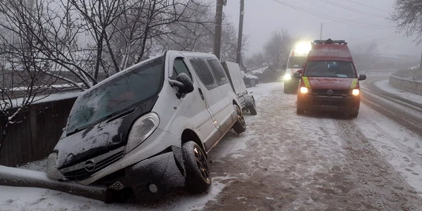 accident microbuz iasi foto Iasi tv life jpg
