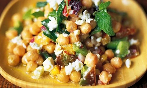 Salata cu naut si branza feta jpeg