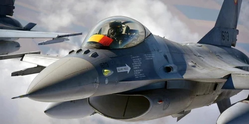 F16 FOTO MAPN