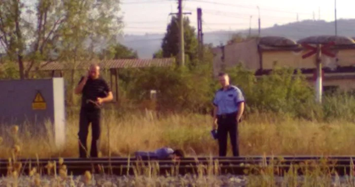 Bărbatul a fost lovit de tren