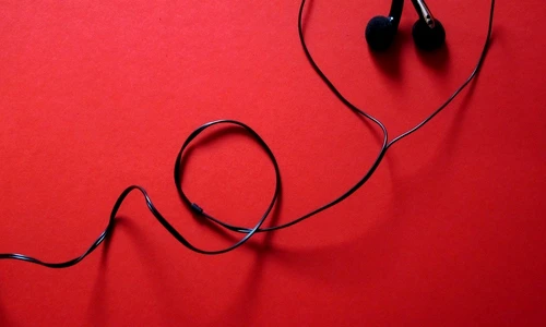 1 headphones gab95e4bbb 1280 jpg jpeg