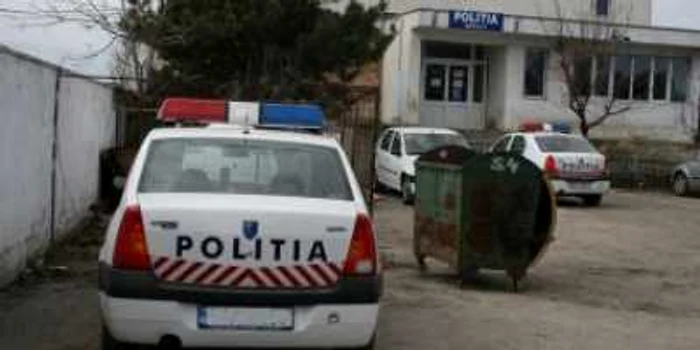 Constanţa: O maşină a poliţiei, implicată într-un accident rutier