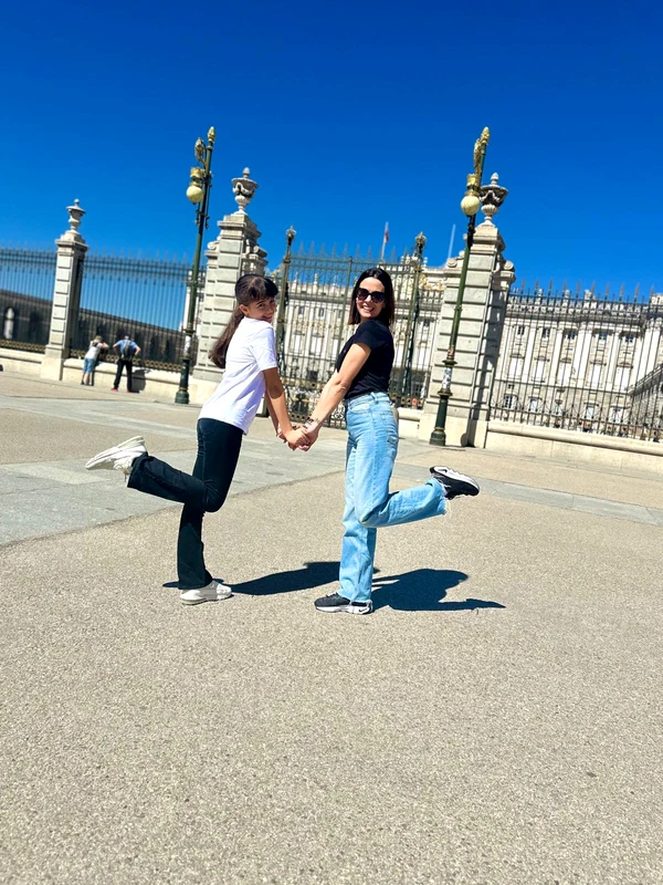 Livia Graur, vacanță cu fiica, Renata, la Madrid, de ziua ei foto: arhiva personală 