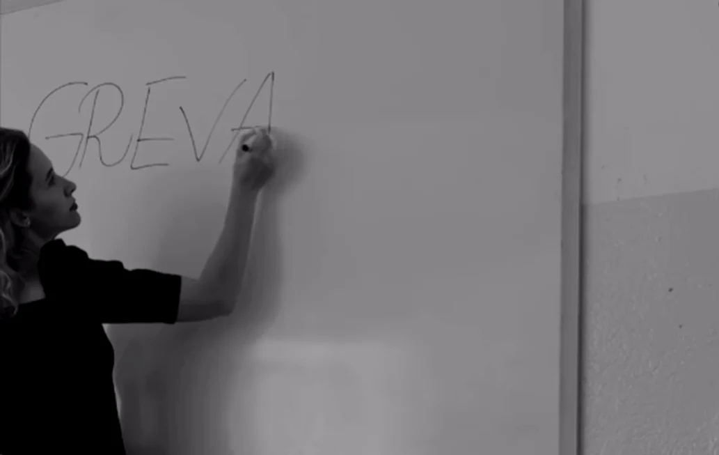 Melania este profesoară de limba română FOTO captură video