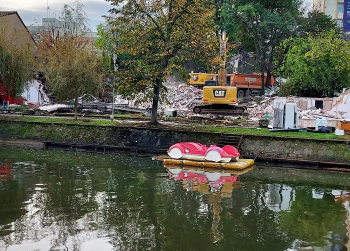 Baza sportivă a fost dărâmată FOTO Siky Marco