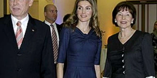 Prinţesa de Asturia, alături de preşedintele german, Horst Köhler şi de soţia acestuia, Eva Louise Köhler