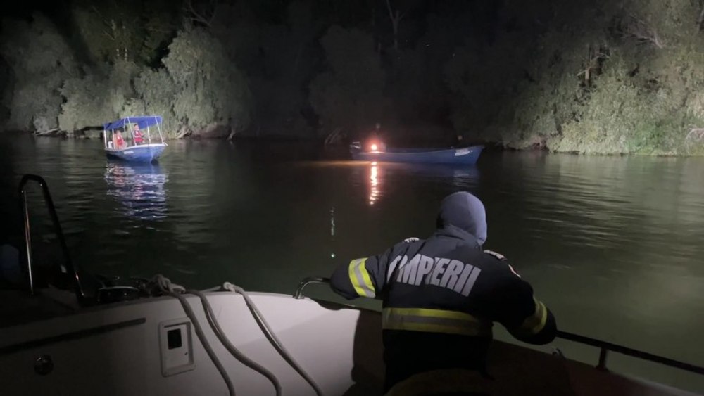 Un poliţist a murit, iar alți trei fost răniţi, într-un accident cu ambarcaţiunea poliției, pe braţul Sfântu Gheorghe