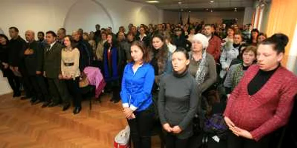 Aproape 300 de străini au primit ieri cetăţenie română