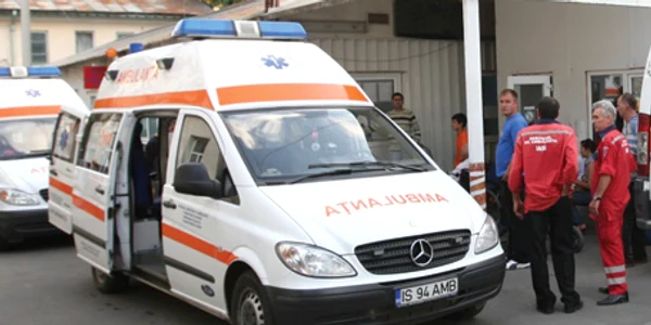 Şefii Serviciului de Ambulanţă din Iaşi susţin că au fost suprasolicitaţi în ultimele zile