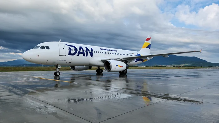 Dan Air a decis să mute toate operațiunile pe Aeroportul Bacău. FOTO arhivă