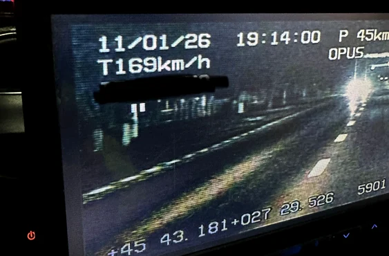 Șofer prin cu viteză record pe un drum din Galați FOTO: IPJ Galați