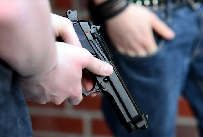 Un tânăr din Popești Leordeni a fost împușcat în cap pe stradă Foto: Pixabay