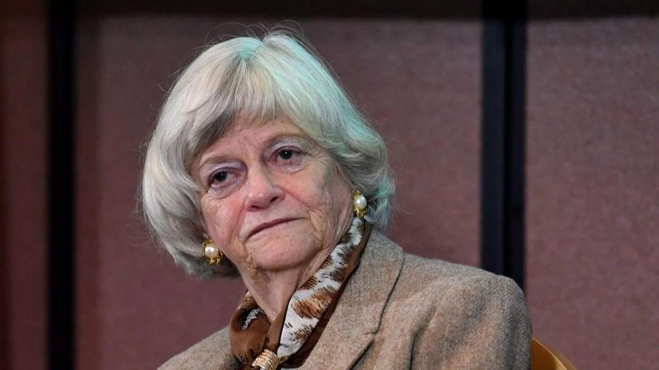 Ann Widdecombe a fost găsită moartă. FOTO: X/@ladbible