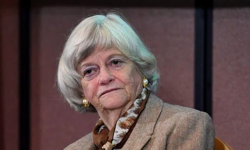 Ann Widdecombe FOTO: X/@ladbible