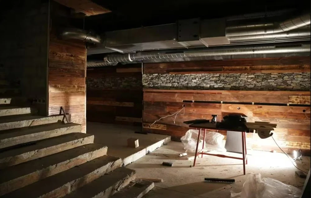 Infernul de pe scări: 34 de tineri au murit pe treptele barului Le Constellation, în tragedia de la Crans-Montana