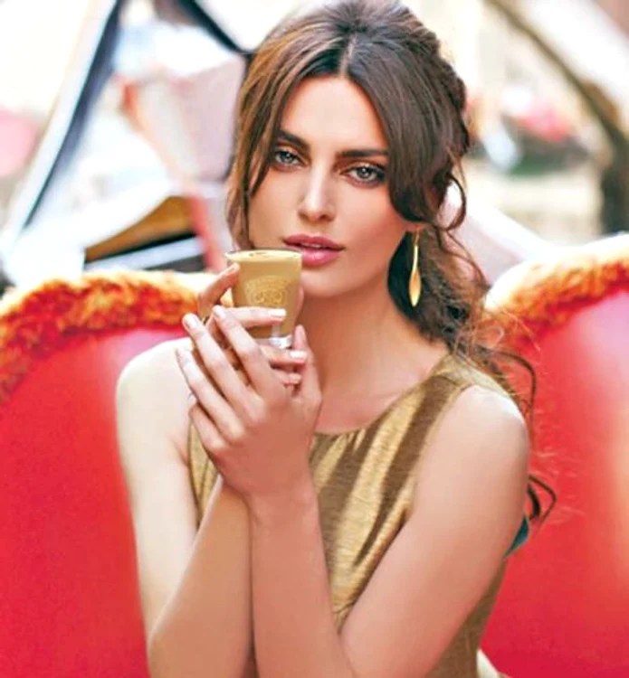 catrinel menghia