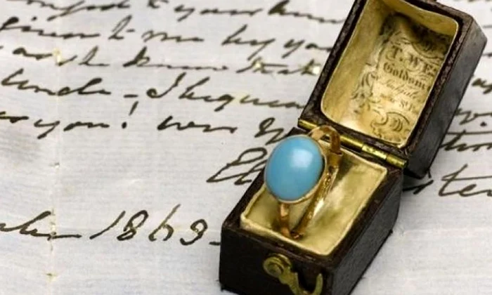 Inelul scriitoarei Jane Austen, vândut la licitaţie jpeg