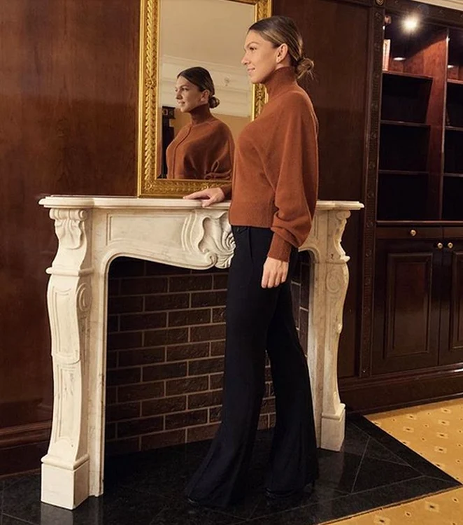 Simona Halep, sedinta foto in fata semineului, la Moscova