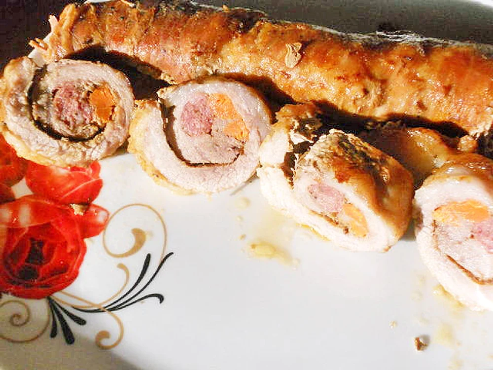 
    Ruladă de porc  