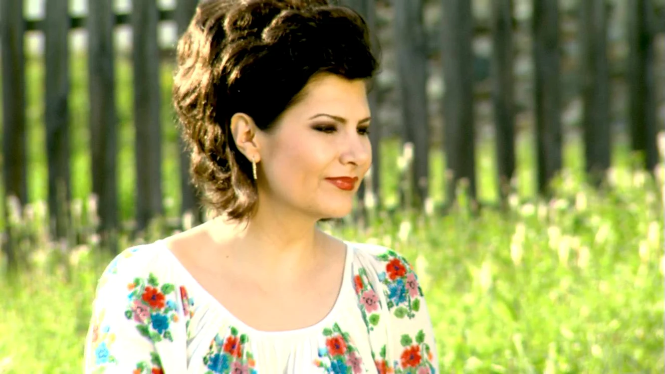 
    Rodica Mitran a avut o copilărie care a marcat-o pe viață  