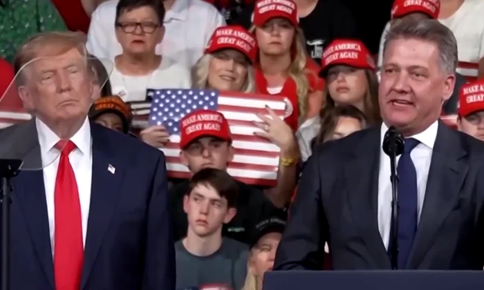 Donald Trump și Gernot Doellner png