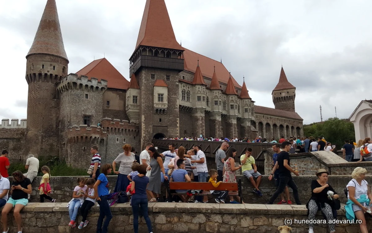 Castelul Corvinilor. FOTO: Daniel Guţă. ADEVĂRUL.