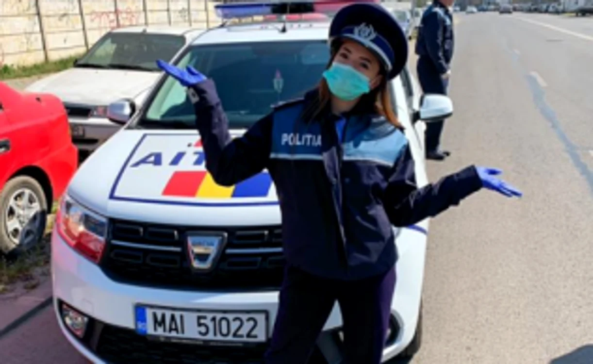Larisa Iordache a anunţat că în această perioadă a schimbat costumul de gimnastică în uniforma de poliţie