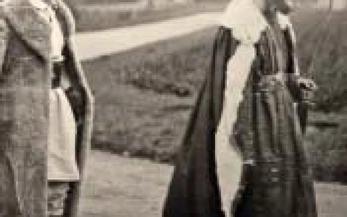 1936. Radion Chiaburu (dreapta), în rolul împăratului Irod şi Marele Voievod, în rolul unui ţăran