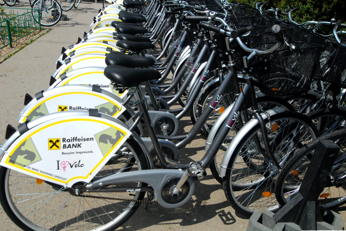 „I'Velo“ este primul si cel mai mare proiect naţional de bike-sharing (foto: www.greenrevolution.ro)