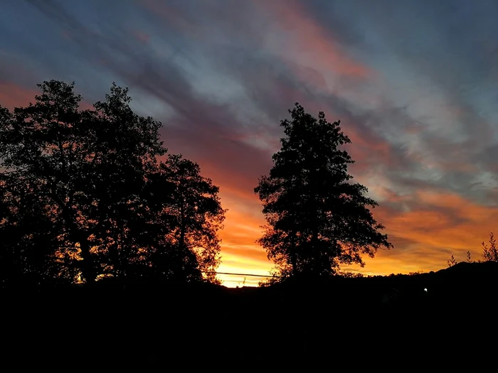 
    Gata cu vremea caldă. Un val de aer rece coboară din nordul Rusiei și ne aduce temperaturi normale pentru această perioadăFoto: Bogdana Păun  