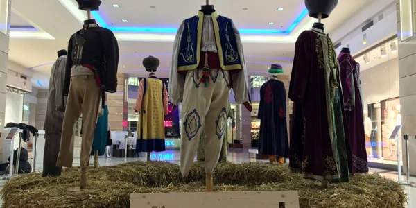 expozitie Aferim