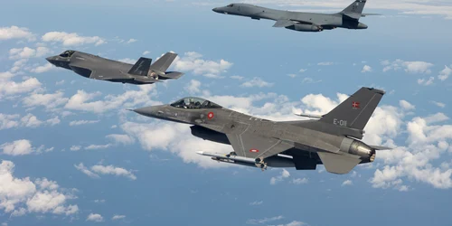 avioane ale NORAD FOTO FB NORAD jpg